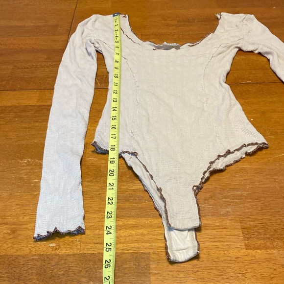 Intimately Free People Womens Size S Tan Waffle Thong Bodysuit Snaps Long Sleeve - Picture 13 of 13
